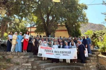 Tosya’da yaşayan bin 600 vatandaş ücretsiz turla Amasya’yı gezdi 