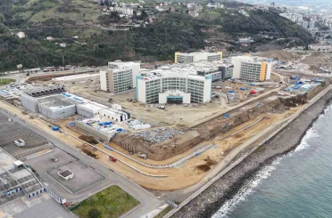 Trabzon Şehir Hastanesi inşaatında alt yapı çalışmaları sürüyor 