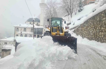 Trabzon’da kapalı mahalle yolu kalmadı 