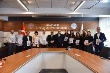 Trafik Güvenliği ders kitabı öğrencilerle buluştu 