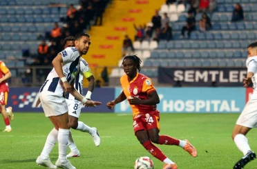Trendyol Süper Lig: Kasımpaşa: 0 - Galatasaray: 0 (Maç devam ediyor) 