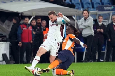 Trendyol Süper Lig: RAMS Başakşehir: 0 - Trabzonspor: 0 (Maç devam ediyor) 