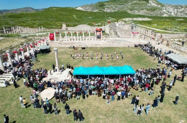 Tripolis Antik Kenti çocukların bayramına ev sahipliği yaptı 