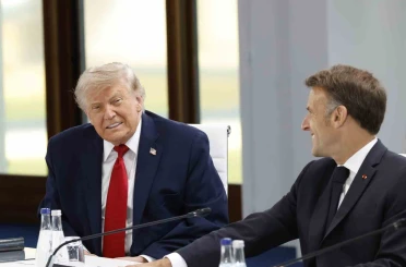 Trump, G7 zirvesinin son gününde toplantıya geç kaldı 