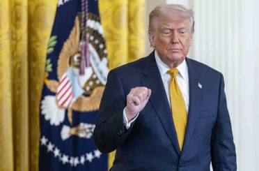 Trump: "İran’da zenginleştirilmiş uranyuma yaklaşanı havaya uçururuz" 