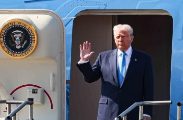 Trump’a Güney Kore’de en yüksek devlet onuru "Mugunghwa Büyük Nişanı" verildi 