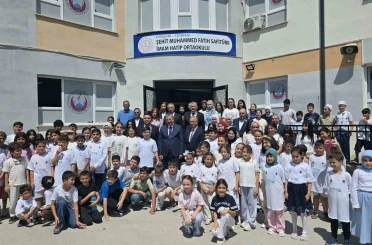 TÜGVA Eskişehir Yaz Okulu’na Vali Yılmaz’dan anlamlı ziyaret 