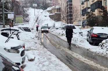 Tunceli’de karla karışık yağmur etkili oldu 