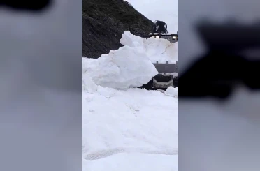 Tunceli’de karla mücadele sürüyor 