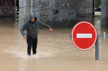 Tunus’ta son 76 yılın en şiddetli yağışı: 4 ölü 