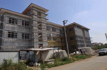 Turgut Özal Anadolu Lisesi inşaatında inceleme 