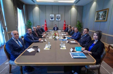 Turgut Özal Tıp Merkezi’nin ihtiyaçları Cumhurbaşkanı Yardımcısı Cevdet Yılmaz’a aktarıldı 