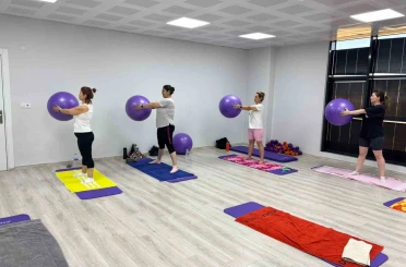 Turgutlu’da kadınlar spora ritmiyle güç katıyor 