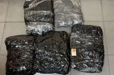 Türk yolcunun belinden 5 kilo 510 gram uyuşturucu çıktı 