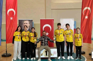 Türkeli, ilden 4 kupa ve 13 madalya ile döndü 