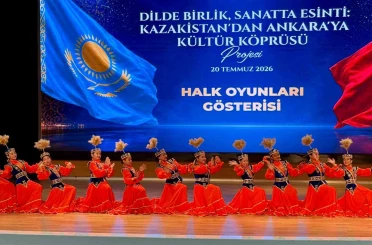 Türkiye-Kazakistan dostluğu halk oyunlarıyla sahneye taşındı 