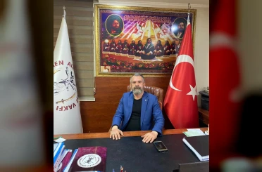 Türkmen Alevi Bektaşi Vakfı Genel Başkanı Özdemir’den bayrağa saygısızlığa tepki: 