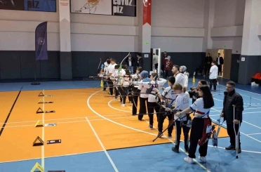 U15 Okçuluk bölge müsabakaları şampiyonu Elazığ 