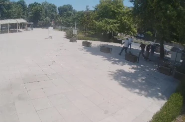 Üç aracın karıştığı kazanın güvenlik kamerası ortaya çıktı 