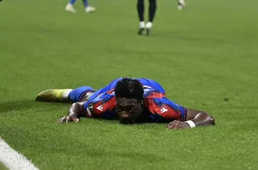 UEFA Avrupa Ligi: Beşiktaş: 1 - Crystal Palace: 0 (İlk yarı)
