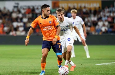 UEFA Konferans Ligi: Başakşehir: 0 - Inter Turku: 1 (İlk yarı) 