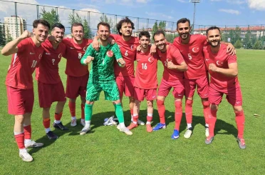 UEFA Regions Cup’ta yarı final heyecanı 