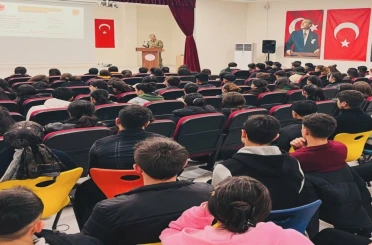 Uludere’de lise öğrencilerine MSÜ tanıtım semineri düzenlendi 