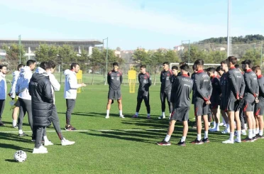 Ümit Milli Takımı, Litvanya maçı hazırlıklarına ara vermeden başladı 