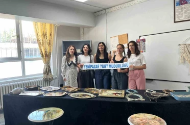Üniversite öğrencilerinin el emekleri görücüye çıktı 
