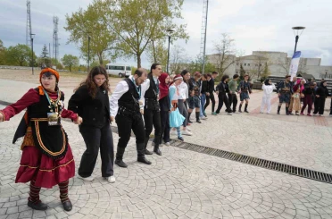 Üniversite öğrencilerinin Hıdırellez coşkusu 