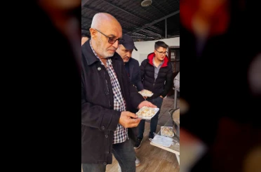 Unutulmaya yüz tutmuş ‘Tarihi Odunpazarı Pilavı’ vatandaşlara ikram edildi 