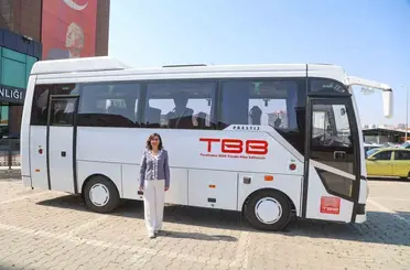 Uşak Belediyesine yeni hizmet aracı
