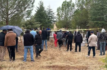 Uşak’ta iki cenaze karıştı: Yanlış defin sonrası mezar açıldı 