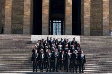 Uyuşmazlık Mahkemesi Başkanı Güleç, Anıtkabir’i ziyaret etti 