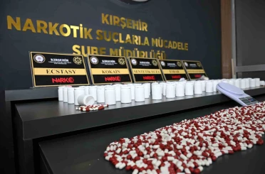Uyuşturucu operasyonunda 2 şüpheli tutuklandı 