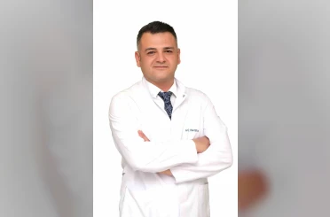 Uzmandan ’badem göz’ trendi uyarısı: "Kişinin yüz yapısı, kaş pozisyonu ve orta yüz anatomisi birlikte değerlendirilmelidir" 