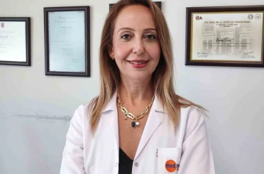 Uzmanı uyardı: "Cilde uygulanacak ürünler mutlaka doktor kontrolünde alınmalı" 