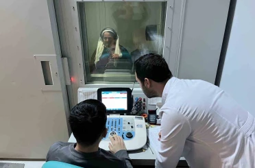 Uzmanından ailelere uyarı: İşitme testini ihmal etmeyin 