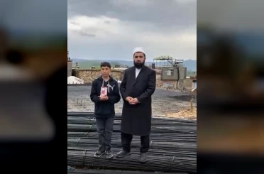 Vaazdan etkilendi, kumbarasındaki paraları camiye bağışladı 