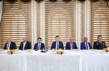 Vali Akmeşe muhtarlarla buluştu

