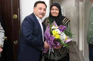 Vali Çiçek’ten Anneler Günü’nde şehit annelerine ziyareti 