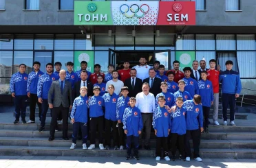 Vali Çiçek’ten Gençlik ve Spor İl Müdürlüğü’ne ziyaret 