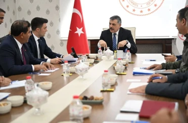 Vali Çiftçi, Horasan’da 