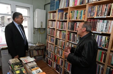 Vali Çiftçi’den, İnşirah Sahaf ve Kitabevine ziyaret 