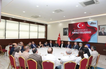 Vali Hatipoğlu gazetecilerle bir araya geldi 