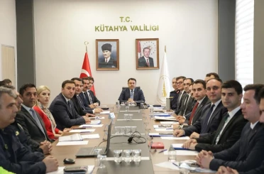 Vali Işın: "Vatandaşlarımızın güvenliği için gece gündüz demeden çalışmayı sürdüreceğiz" 