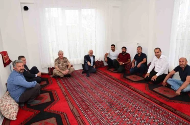Vali Osman Varol, köy evlerini ziyaret etti 
