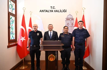 Vali Şahin: "Hedefimiz Antalya’da deniz hep temiz" 