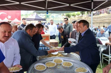 Vali Sözer Hıdırellez şenliklerinde vatandaşlarla buluştu 