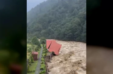Vali uyarmıştı, devletten önce sel yıktı 